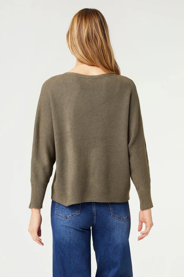 Ciana Pullover Sweater | thissimplevideo